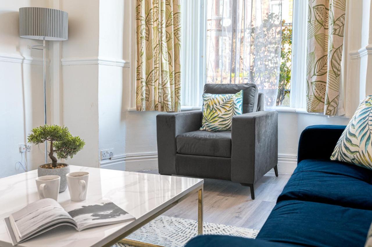 Apartamento Stylish Luxury Large 4Br Kingbed Barrow-in-Furness Exterior foto