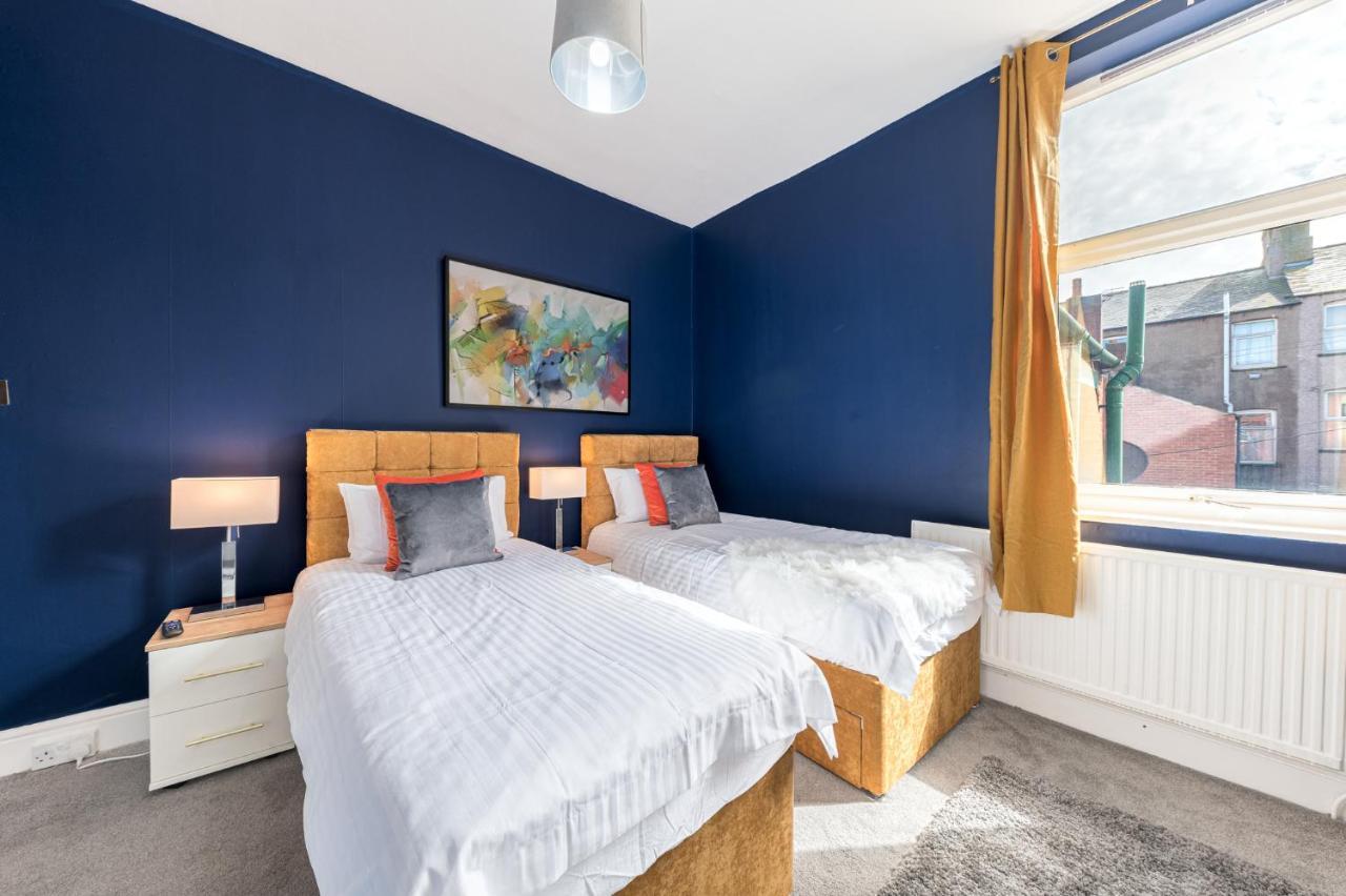 Apartamento Stylish Luxury Large 4Br Kingbed Barrow-in-Furness Exterior foto