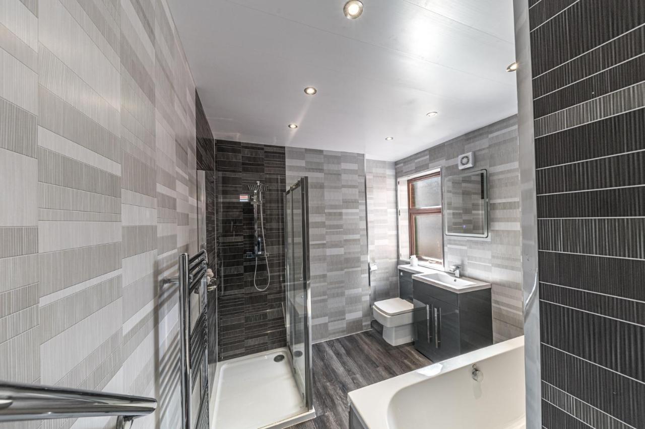 Apartamento Stylish Luxury Large 4Br Kingbed Barrow-in-Furness Exterior foto