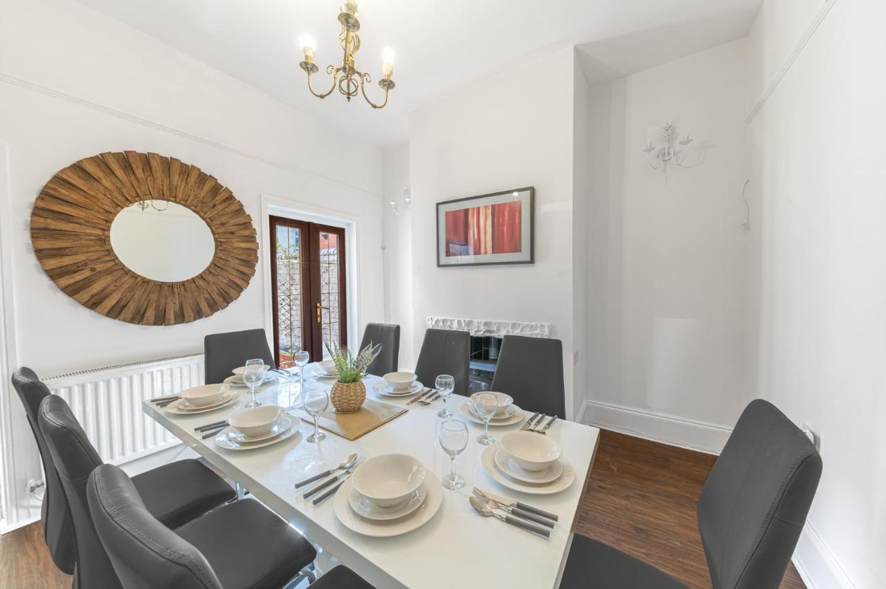 Apartamento Stylish Luxury Large 4Br Kingbed Barrow-in-Furness Exterior foto