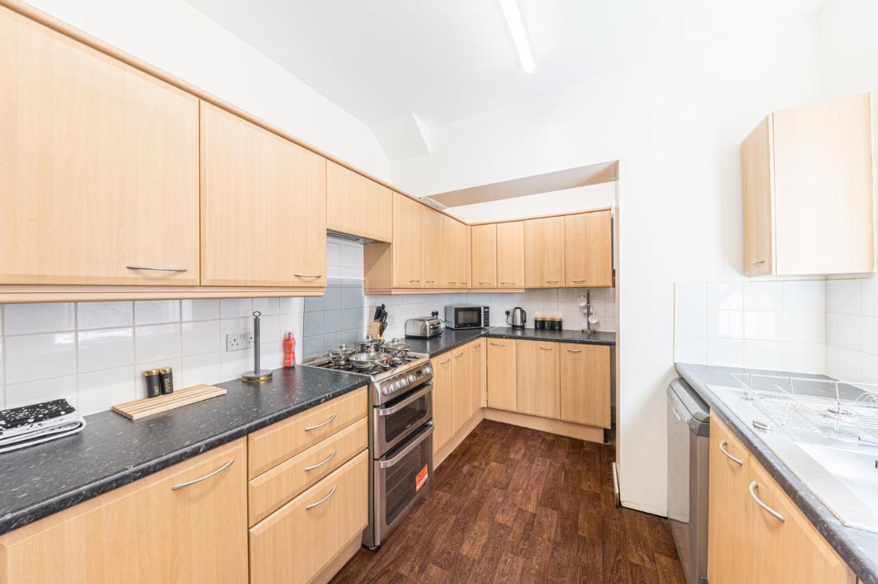Apartamento Stylish Luxury Large 4Br Kingbed Barrow-in-Furness Exterior foto
