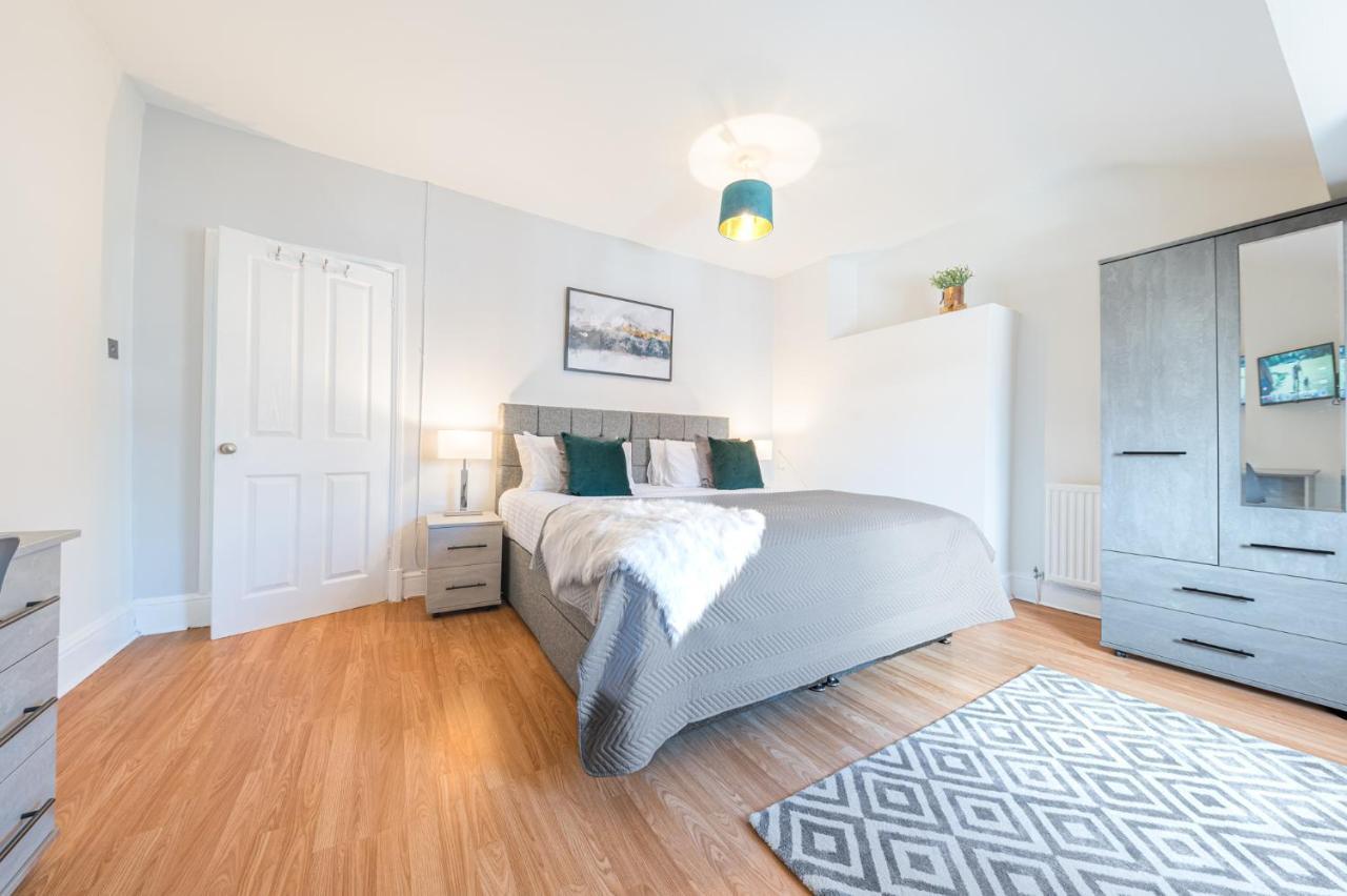 Apartamento Stylish Luxury Large 4Br Kingbed Barrow-in-Furness Exterior foto